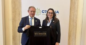 Adolfo Urso assieme alla vicepremier ucraina.