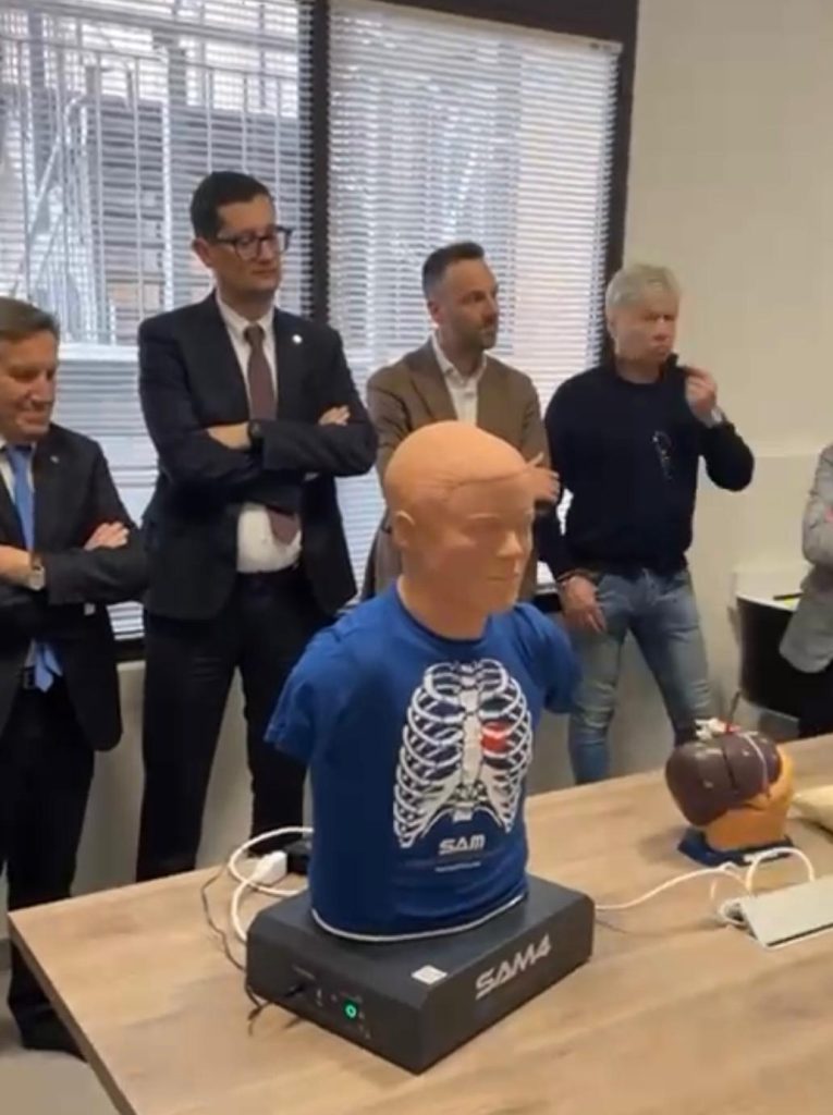 Il manichino donato da Banca Veronese.