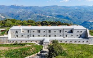 Forte Tesoro, a Sant'Anna d'Alfaedo.