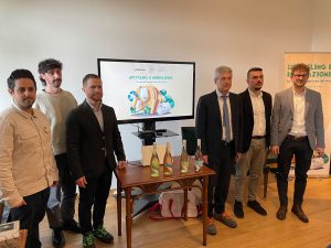 Cantine di Verona e Fedrigoni - vino G.Low