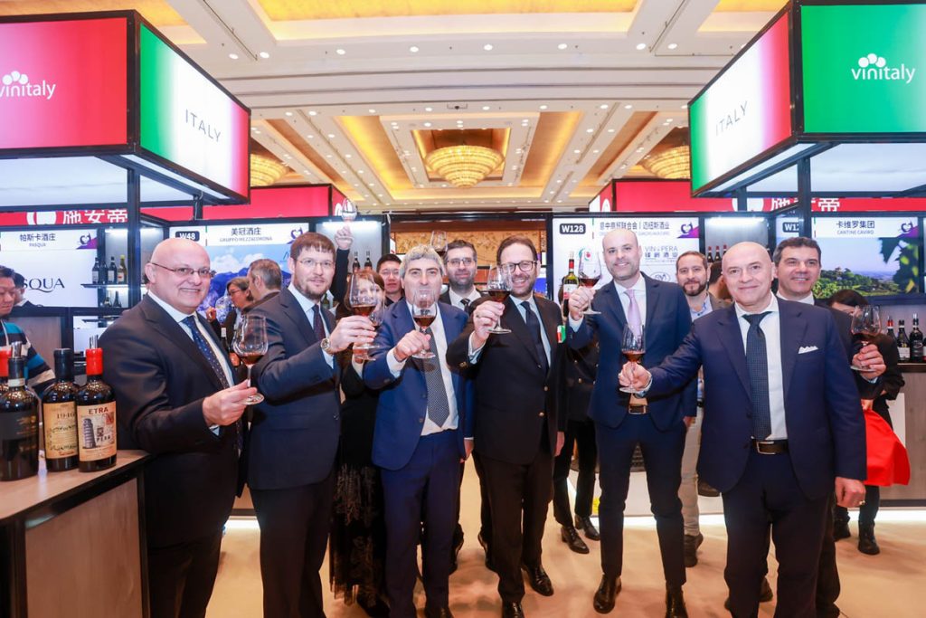 Vinitaly Chengdu 2025 - Foto Ennevi
