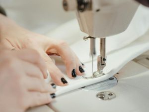 cucitura tessile - macchina per cucire